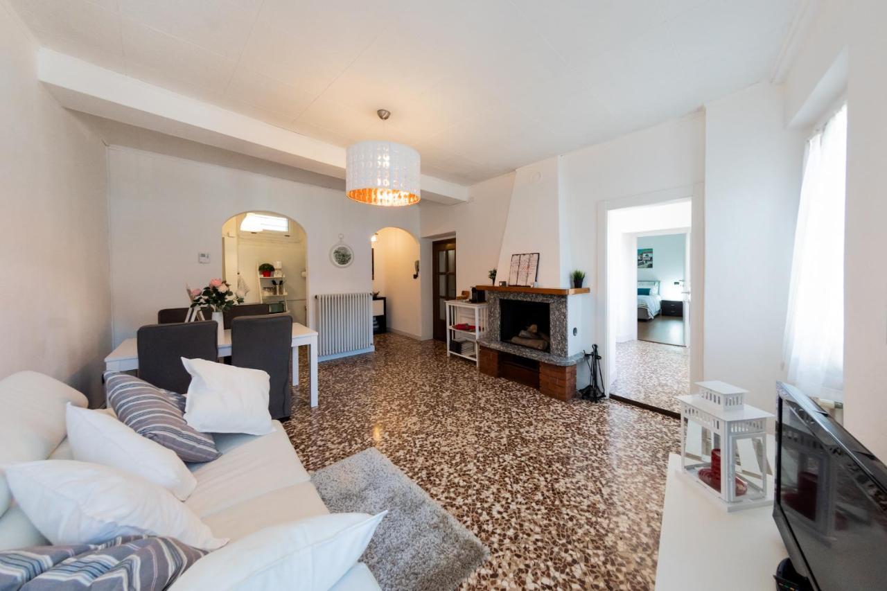 Family Nest Overlooking Lake Como - By Rent All Como Argegno Exteriör bild