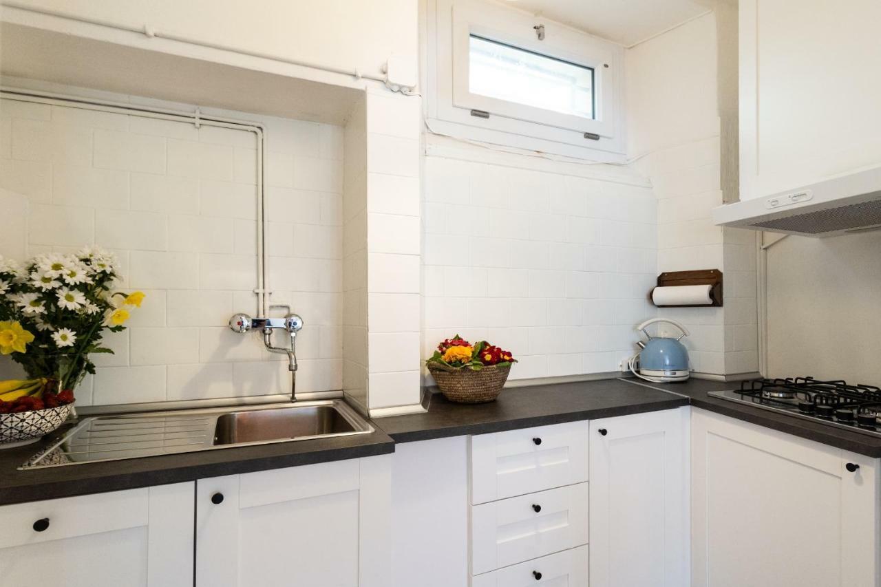 Family Nest Overlooking Lake Como - By Rent All Como Argegno Exteriör bild